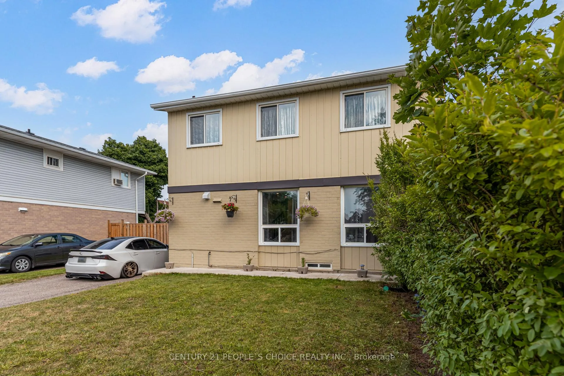 Photo 4 of 18 Hernon Court, Brampton, Central Park — HOMEH