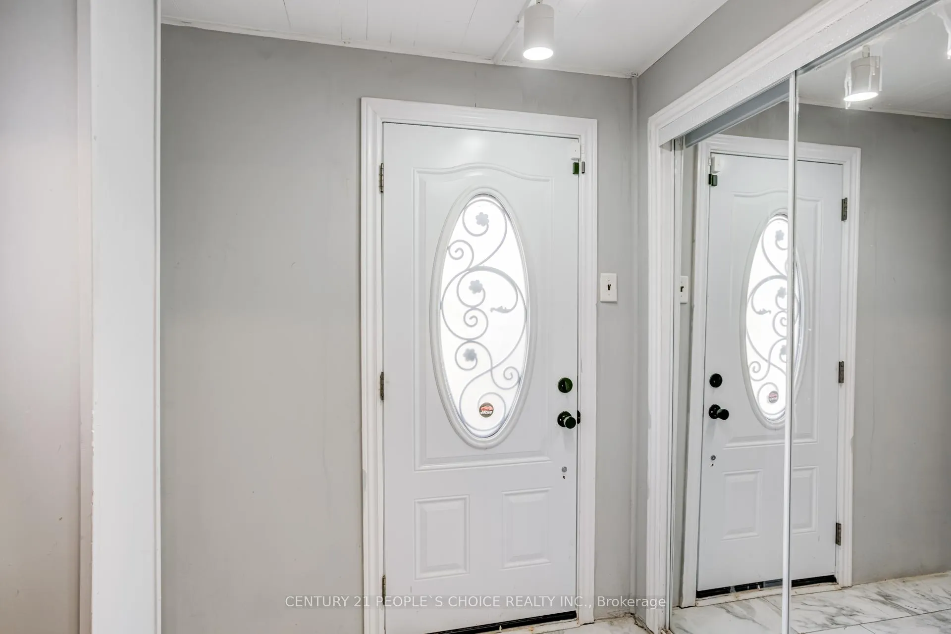 Photo 8 of 18 Hernon Court, Brampton, Central Park — HOMEH