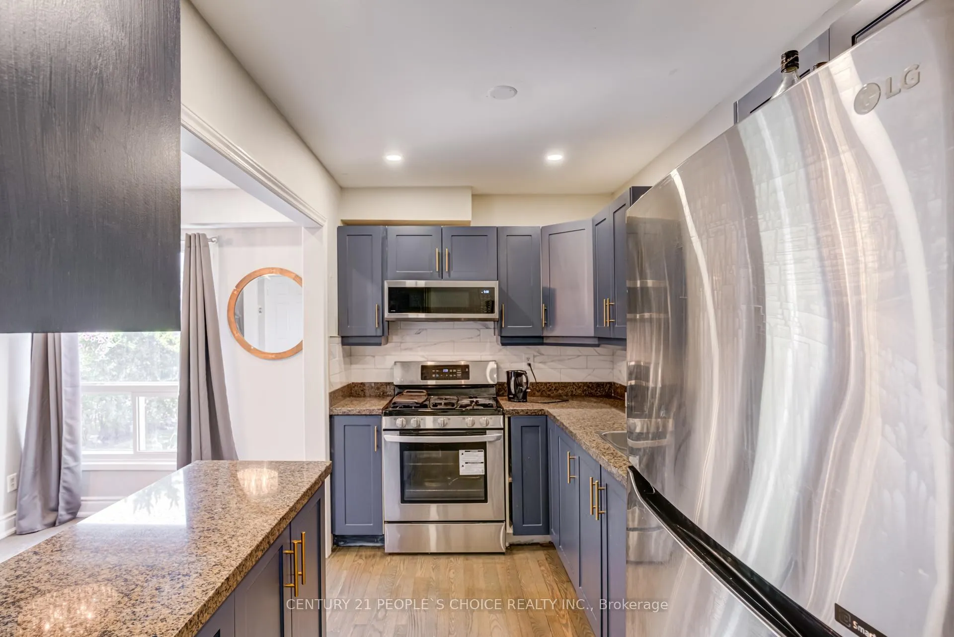 Photo 11 of 18 Hernon Court, Brampton, Central Park — HOMEH