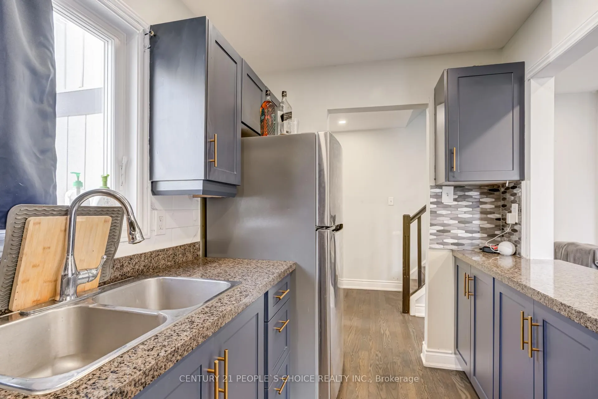 Photo 12 of 18 Hernon Court, Brampton, Central Park — HOMEH