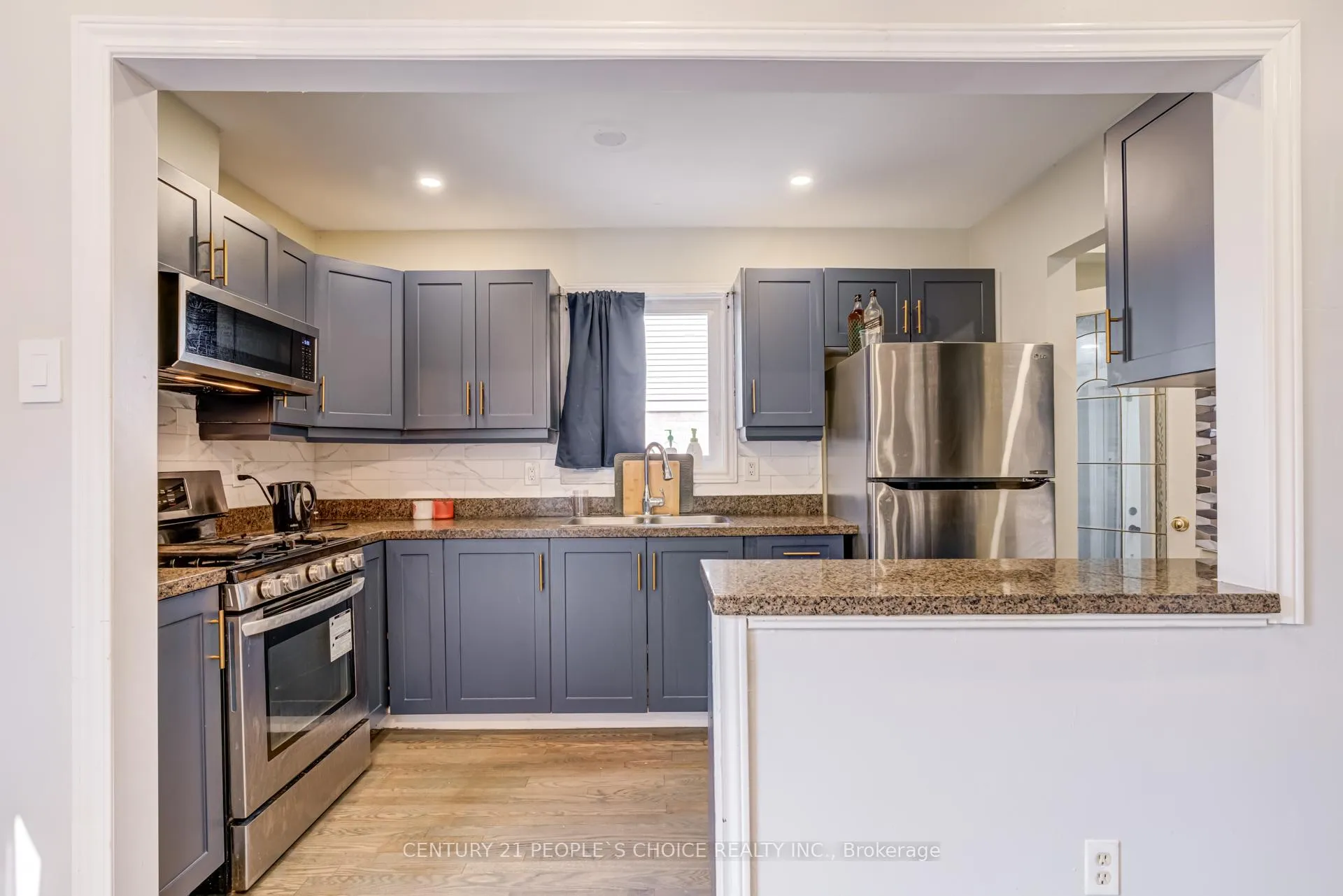 Photo 13 of 18 Hernon Court, Brampton, Central Park — HOMEH