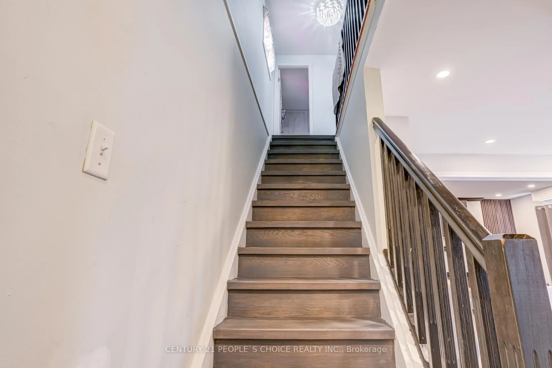 Photo 20 of 18 Hernon Court, Brampton, Central Park — HOMEH