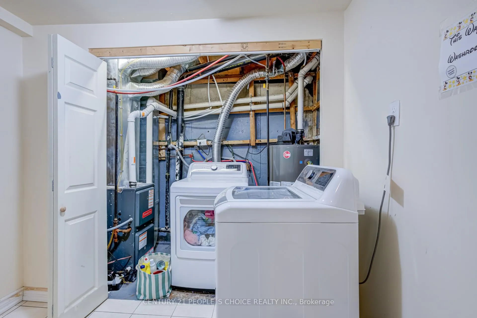 Photo 37 of 18 Hernon Court, Brampton, Central Park — HOMEH