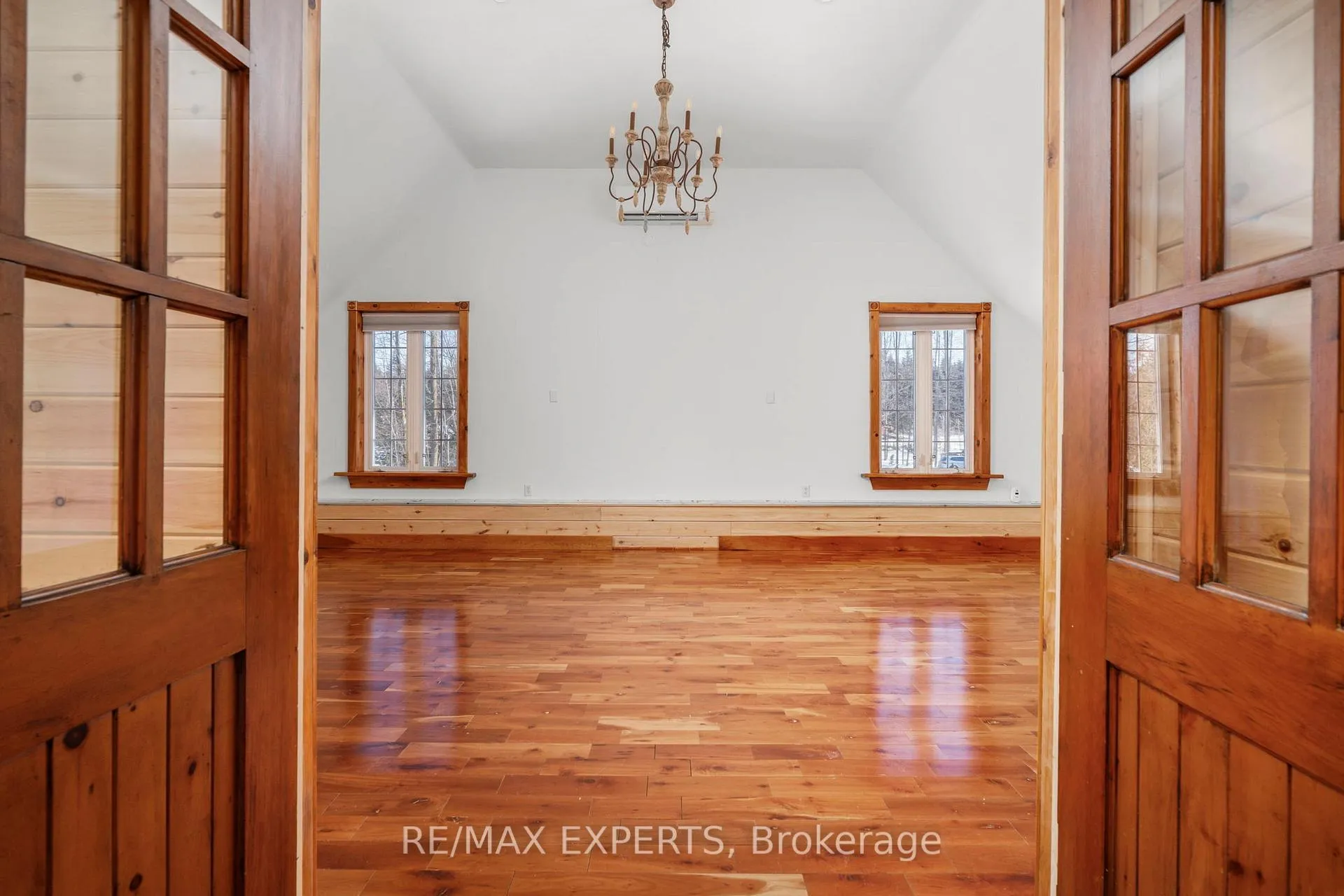 Photo 12 of Unit Loft, 14746 Caledon-King Twnln Line, Caledon, Rural Caledon — HOMEH