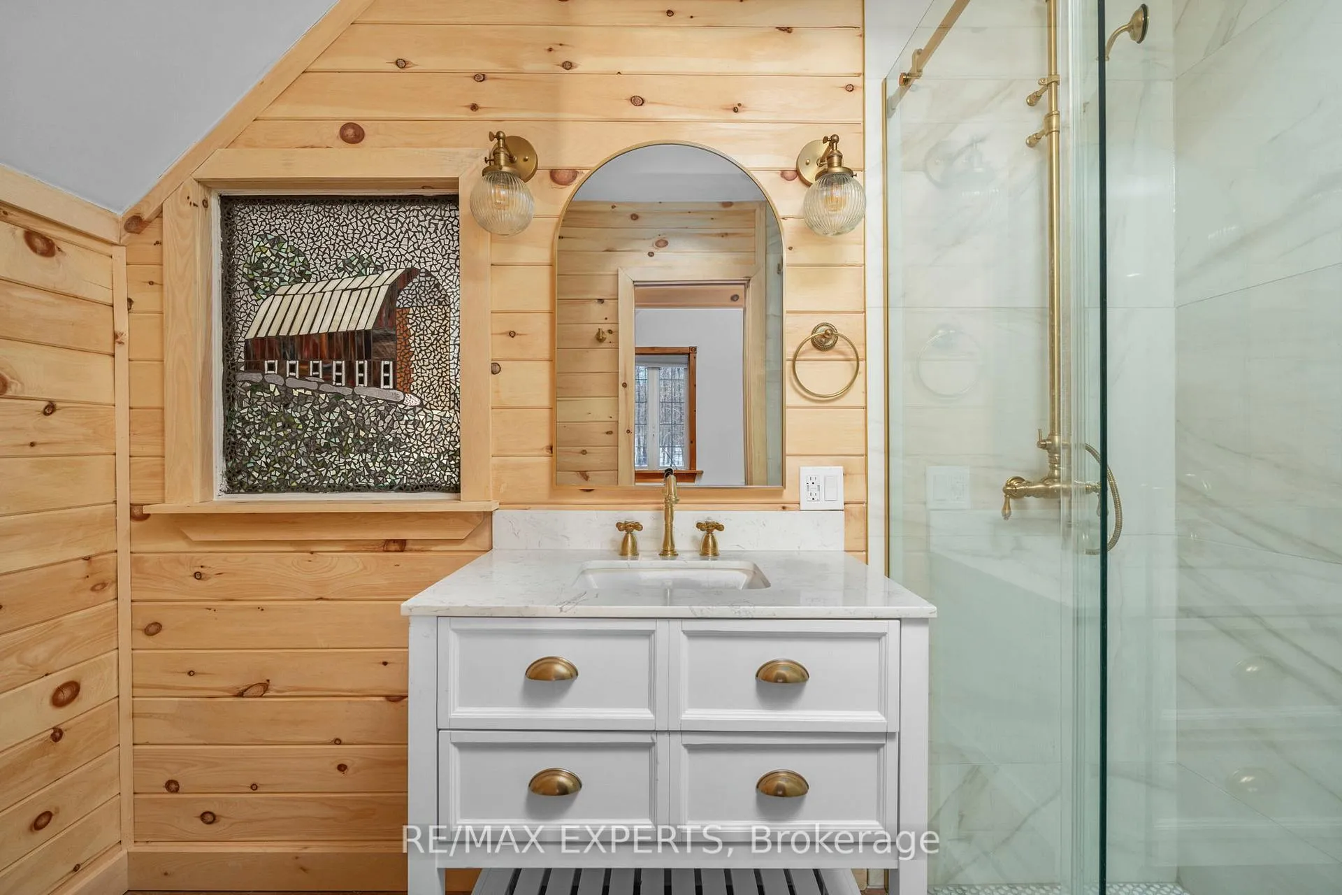 Photo 16 of Unit Loft, 14746 Caledon-King Twnln Line, Caledon, Rural Caledon — HOMEH
