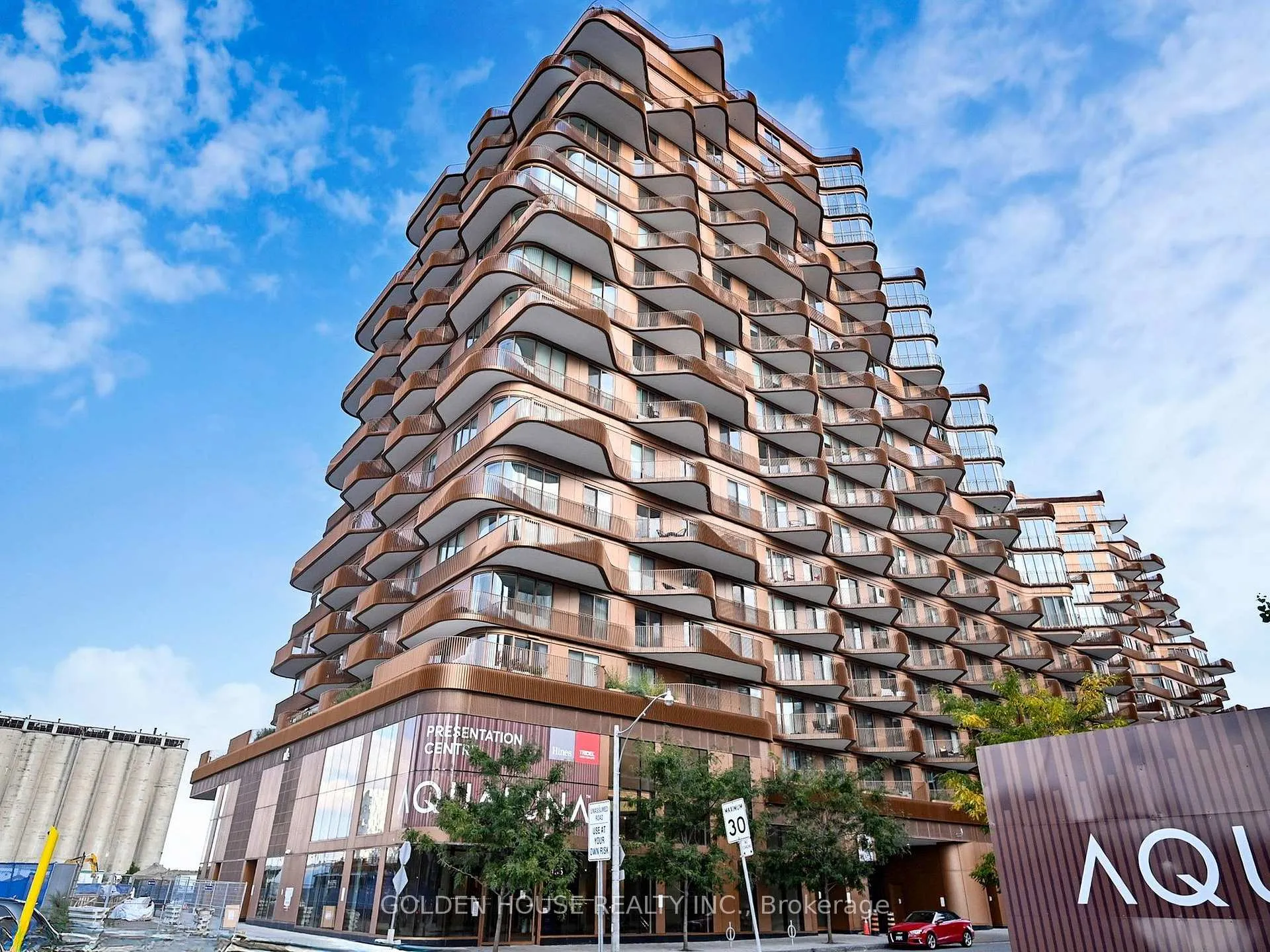Photo 1 of Unit P3, 155 Merchants' Wharf, Toronto, Waterfront Communities — HOMEH