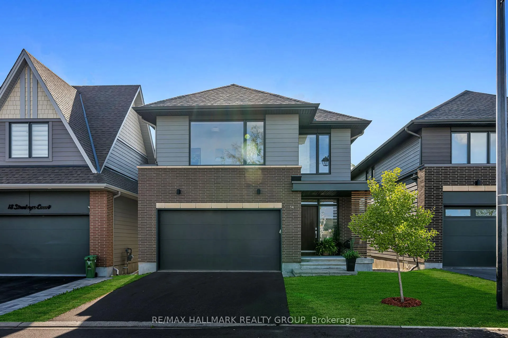 Photo 2 of 14 Stanhope Court, Ottawa, Barrhaven - Stonebridge — HOMEH