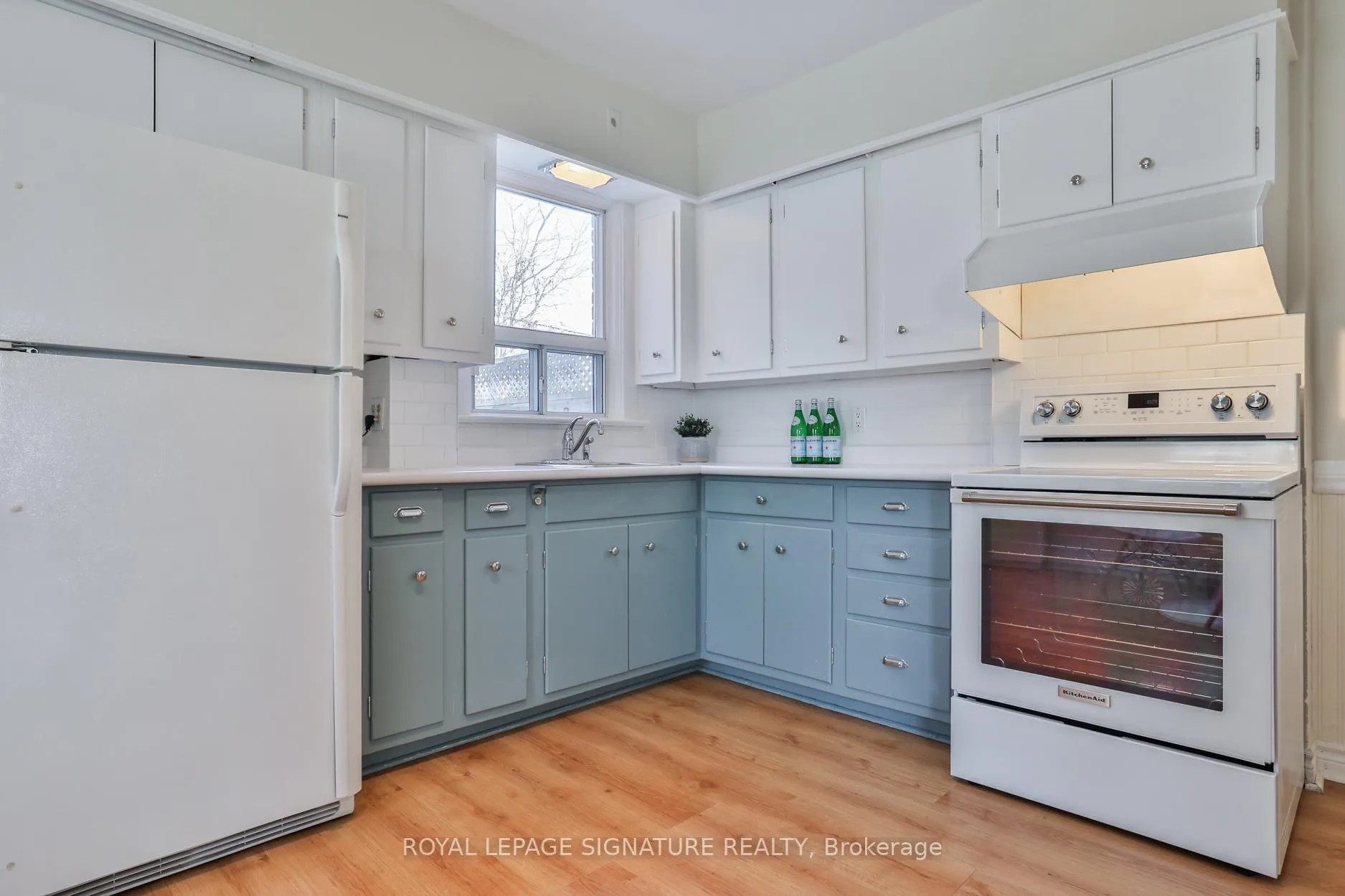 Photo 13 of 2 Earl Haig Avenue, Toronto, Woodbine Corridor — HOMEH