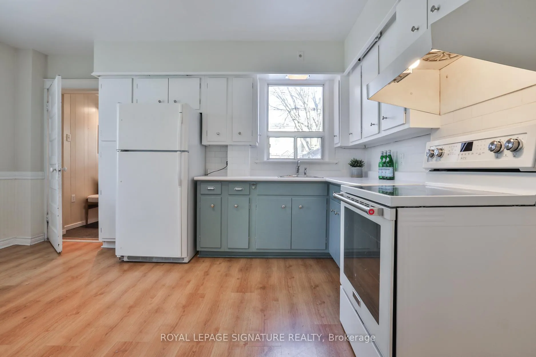 Photo 14 of 2 Earl Haig Avenue, Toronto, Woodbine Corridor — HOMEH
