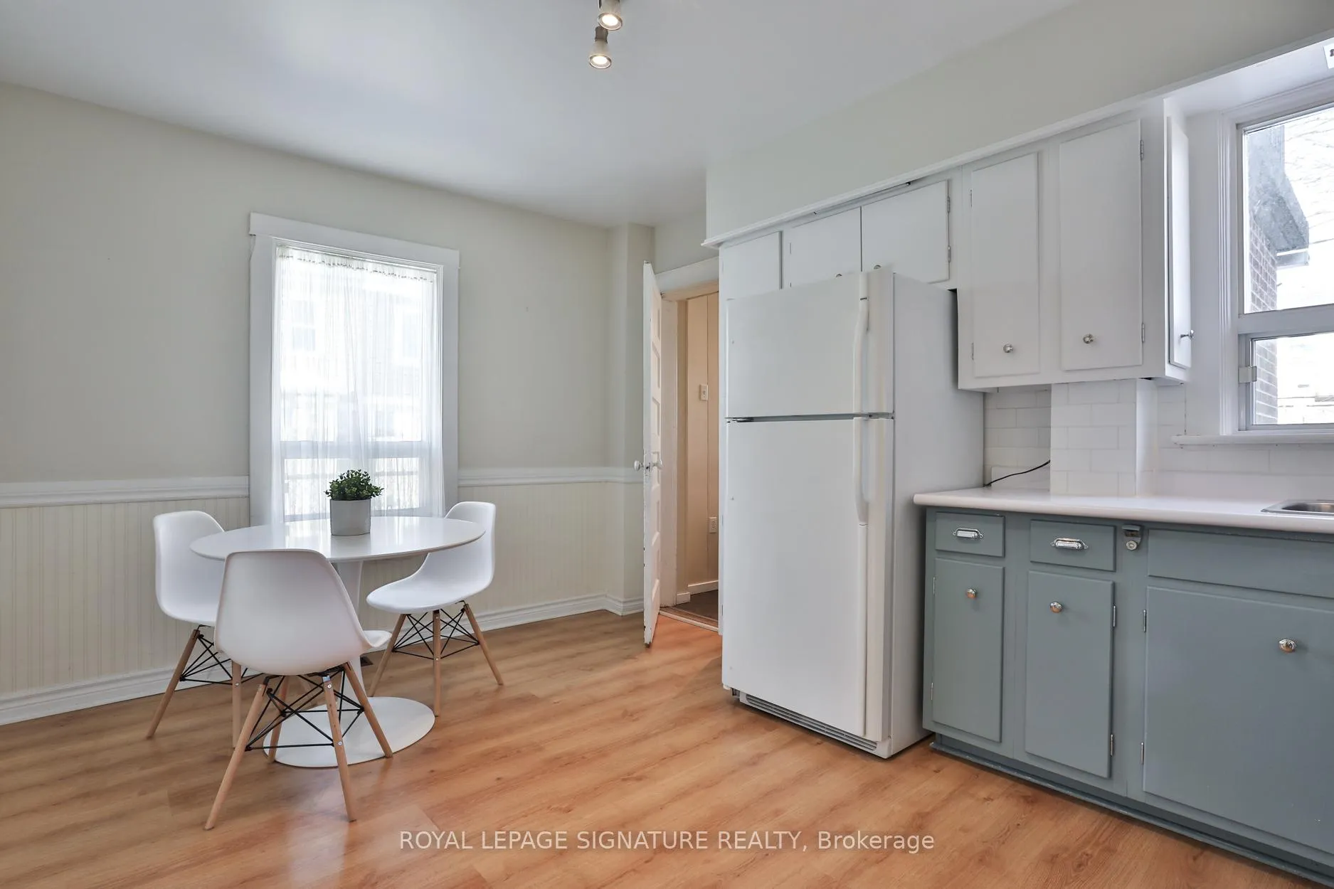 Photo 17 of 2 Earl Haig Avenue, Toronto, Woodbine Corridor — HOMEH