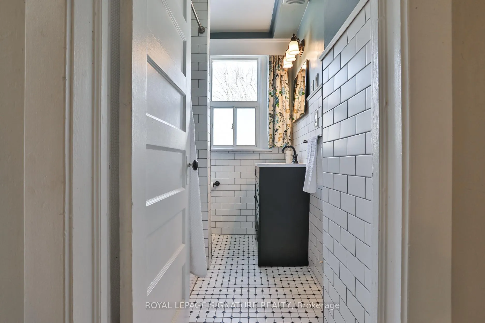 Photo 31 of 2 Earl Haig Avenue, Toronto, Woodbine Corridor — HOMEH