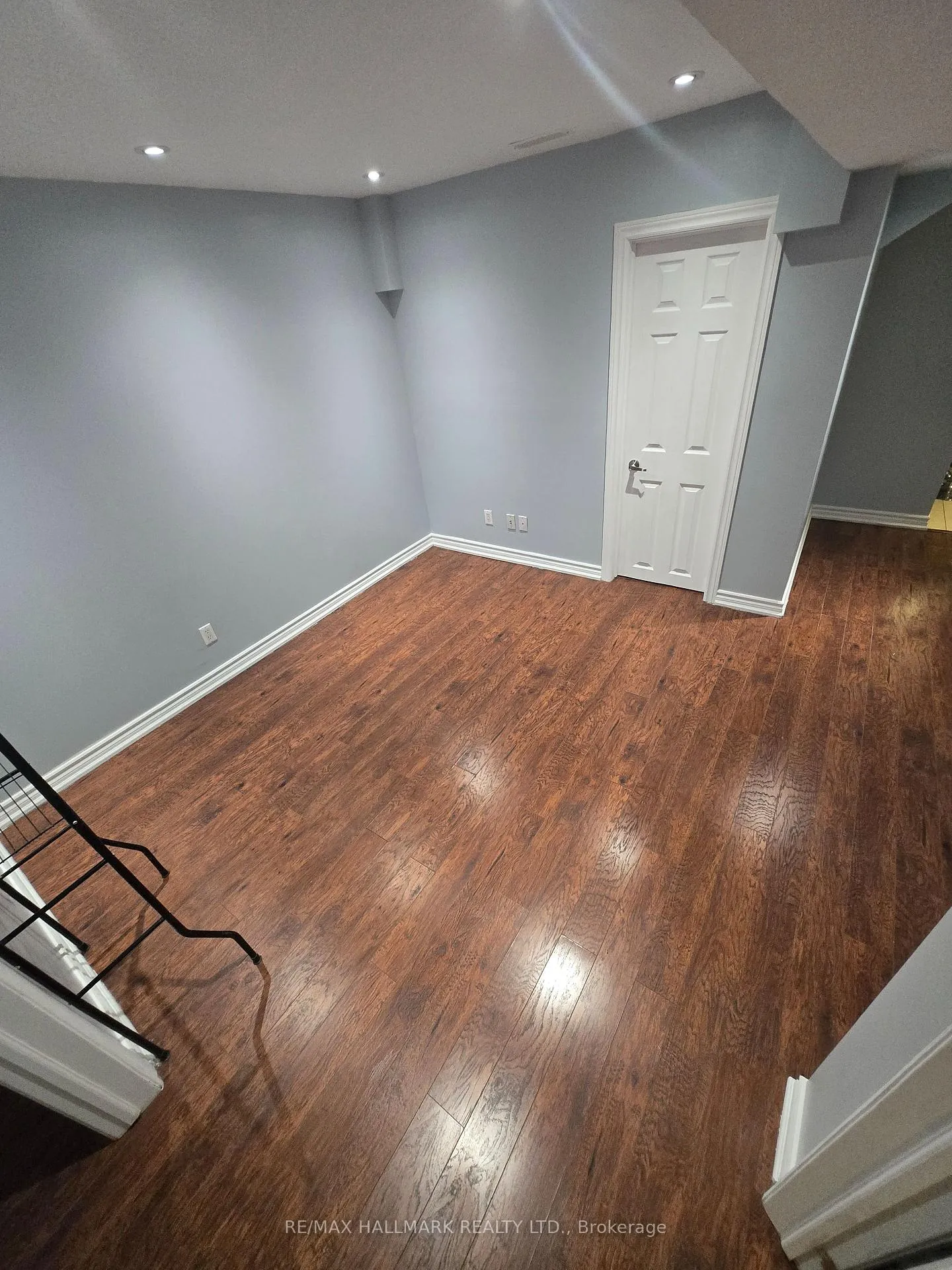 Photo 3 of 35 Campwood Crescent, Brampton, Bram East — HOMEH