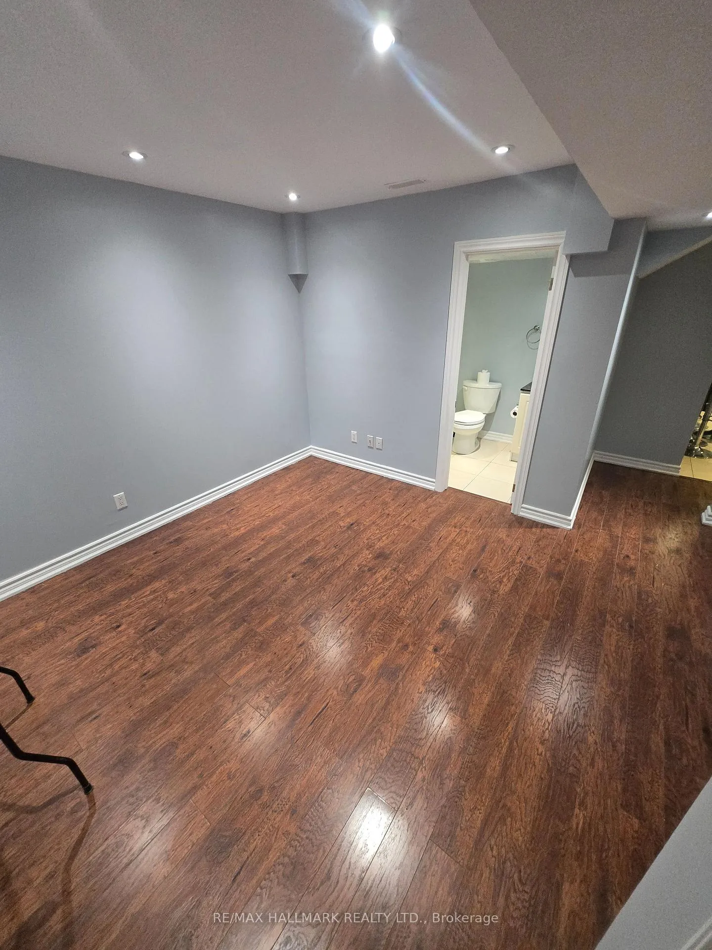 Photo 4 of 35 Campwood Crescent, Brampton, Bram East — HOMEH