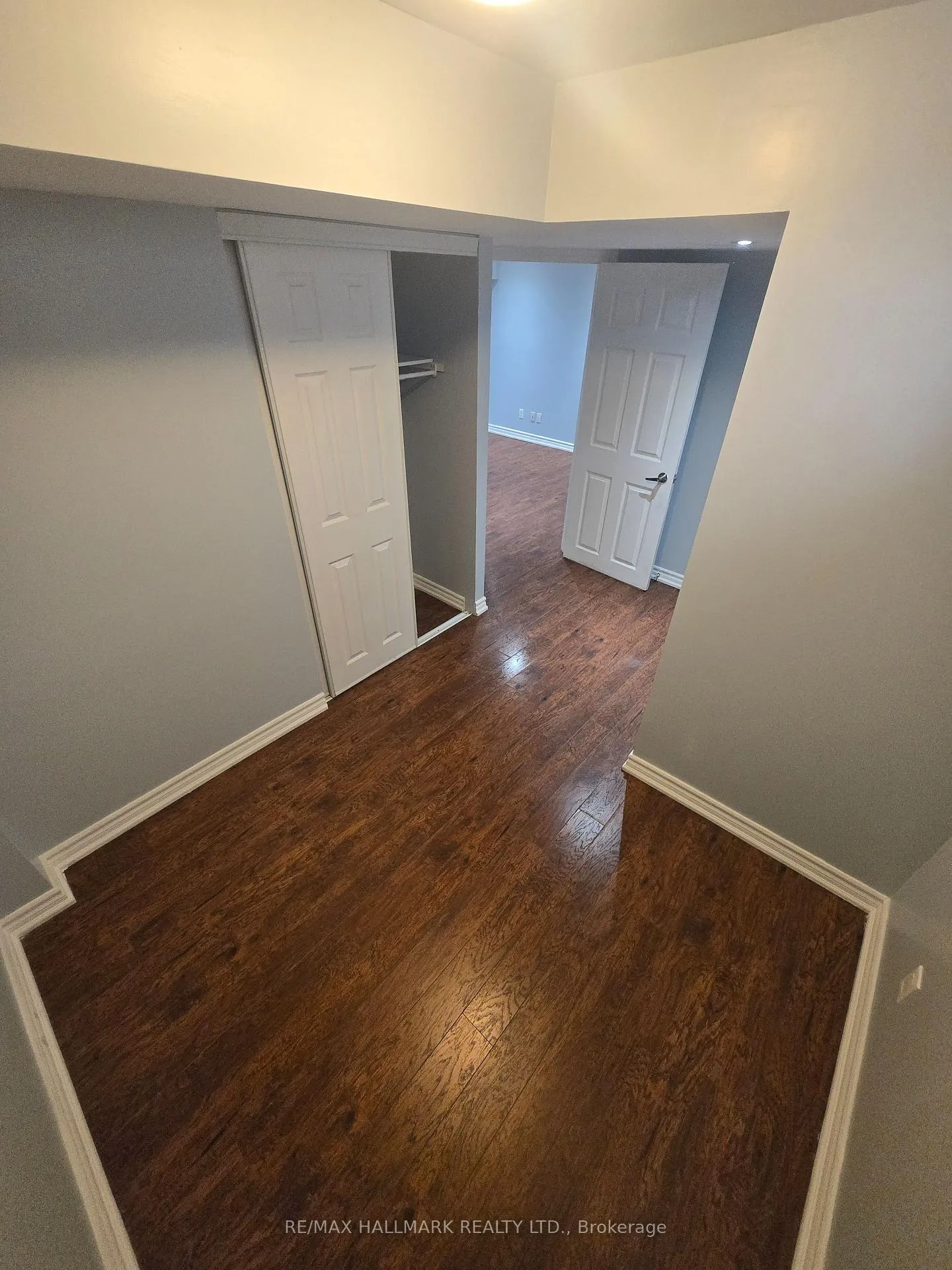 Photo 9 of 35 Campwood Crescent, Brampton, Bram East — HOMEH