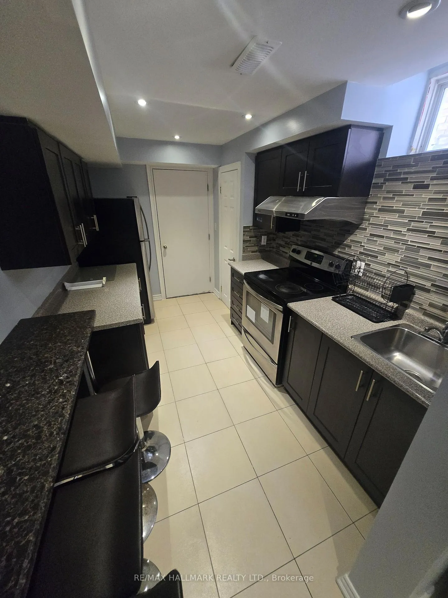 Photo 15 of 35 Campwood Crescent, Brampton, Bram East — HOMEH