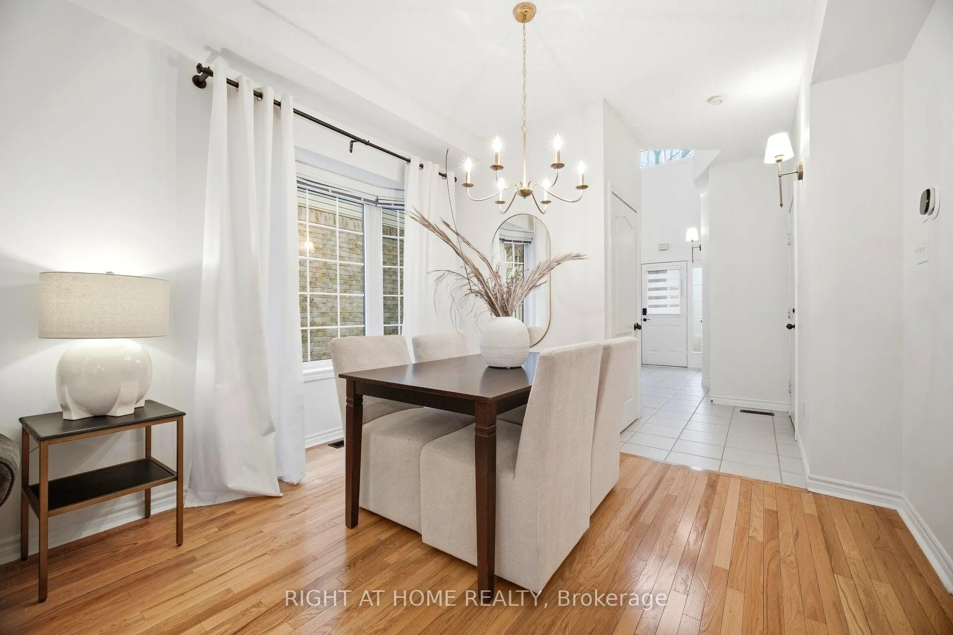 Photo 6 of Unit 1353, 1353 Stephenson Drive, Burlington, Brant — HOMEH
