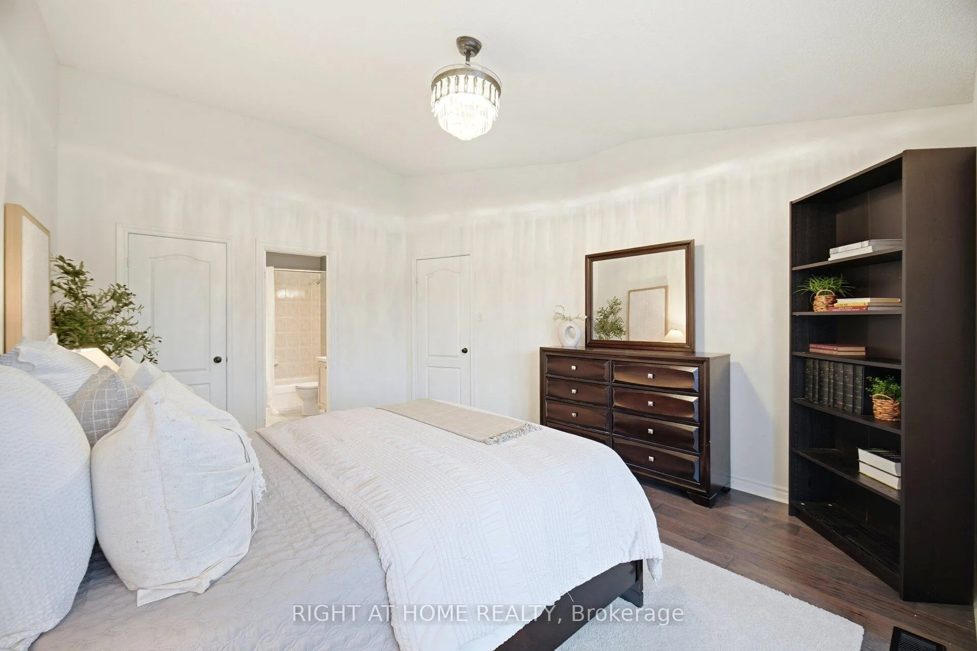 Photo 28 of Unit 1353, 1353 Stephenson Drive, Burlington, Brant — HOMEH