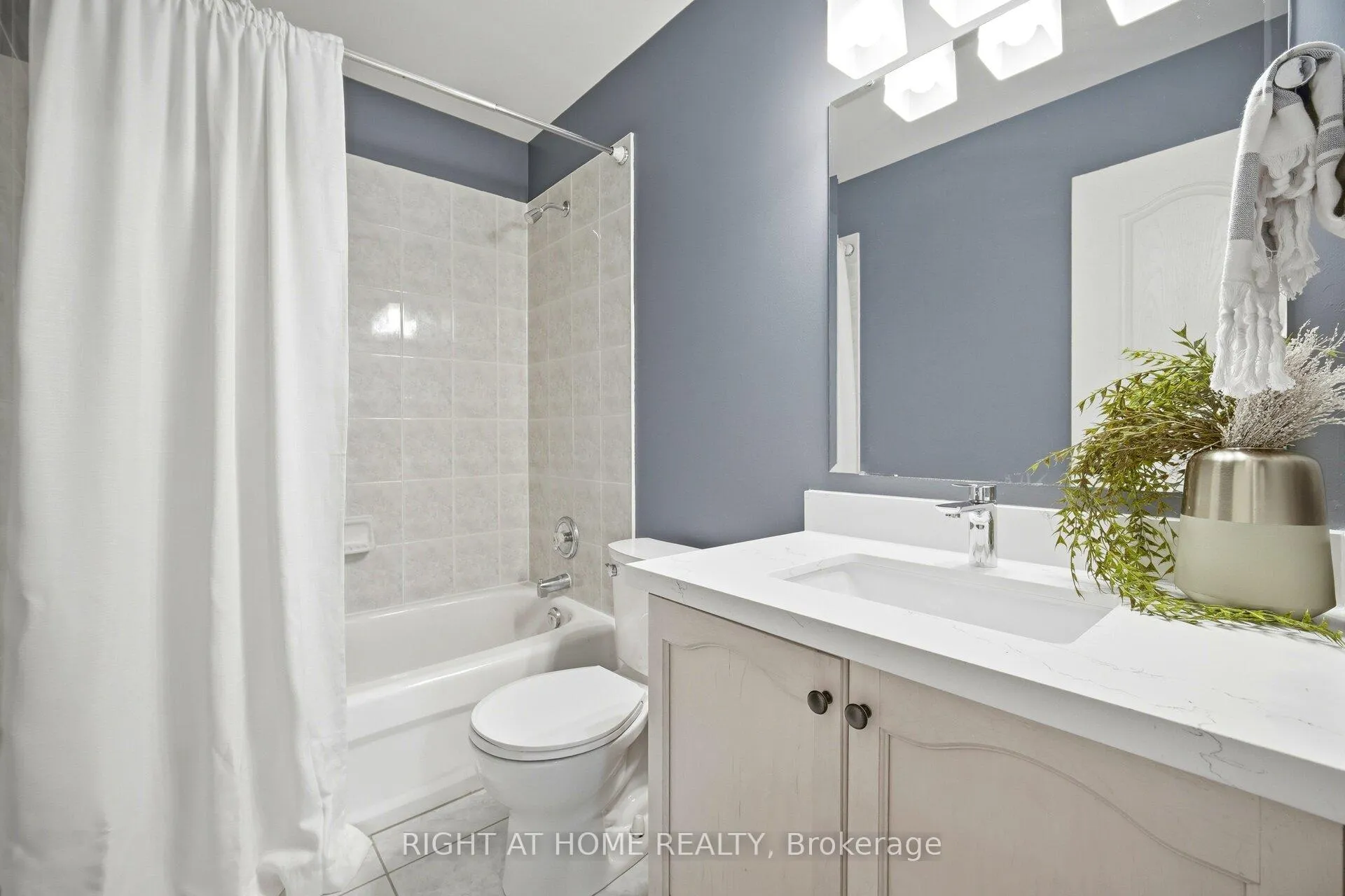 Photo 30 of Unit 1353, 1353 Stephenson Drive, Burlington, Brant — HOMEH
