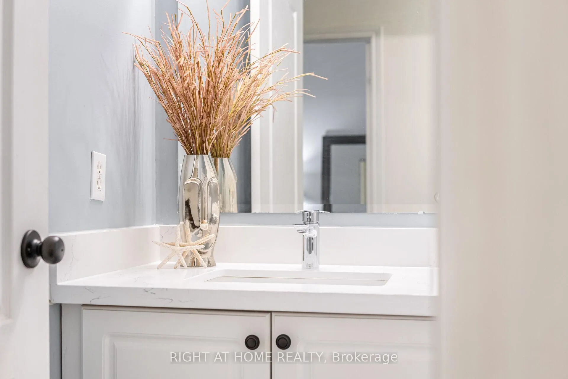 Photo 37 of Unit 1353, 1353 Stephenson Drive, Burlington, Brant — HOMEH