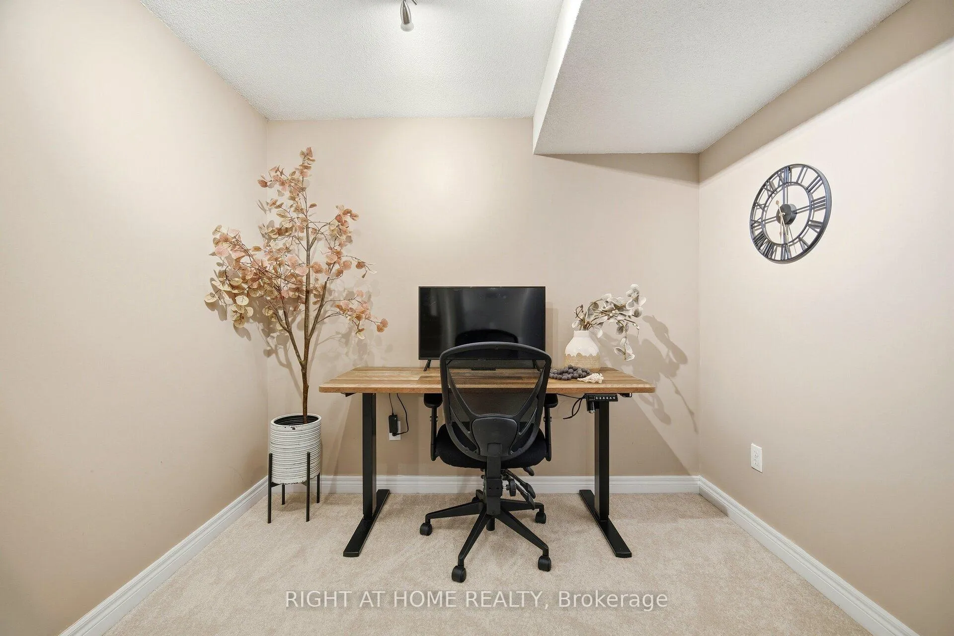 Photo 39 of Unit 1353, 1353 Stephenson Drive, Burlington, Brant — HOMEH