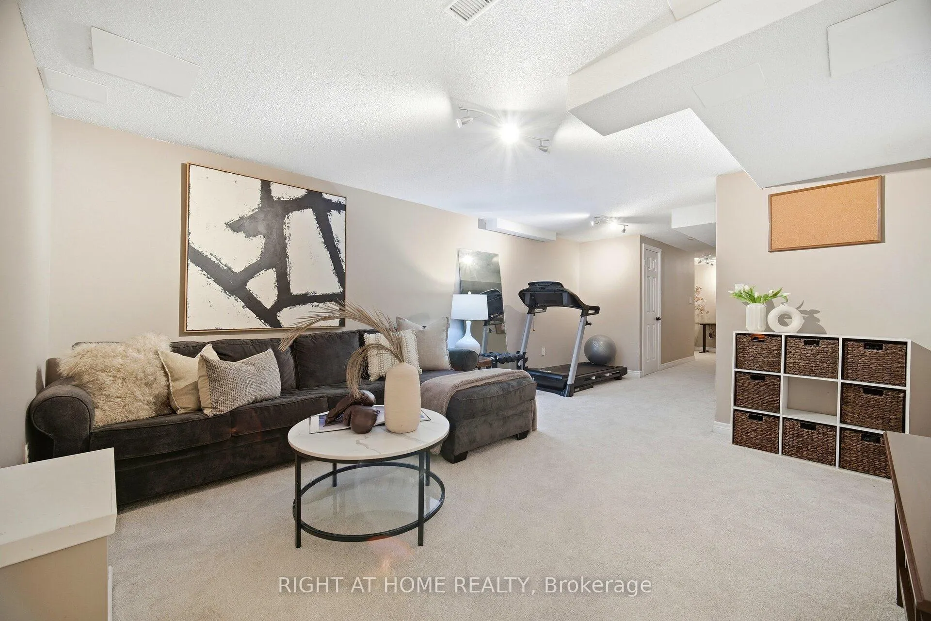 Photo 42 of Unit 1353, 1353 Stephenson Drive, Burlington, Brant — HOMEH