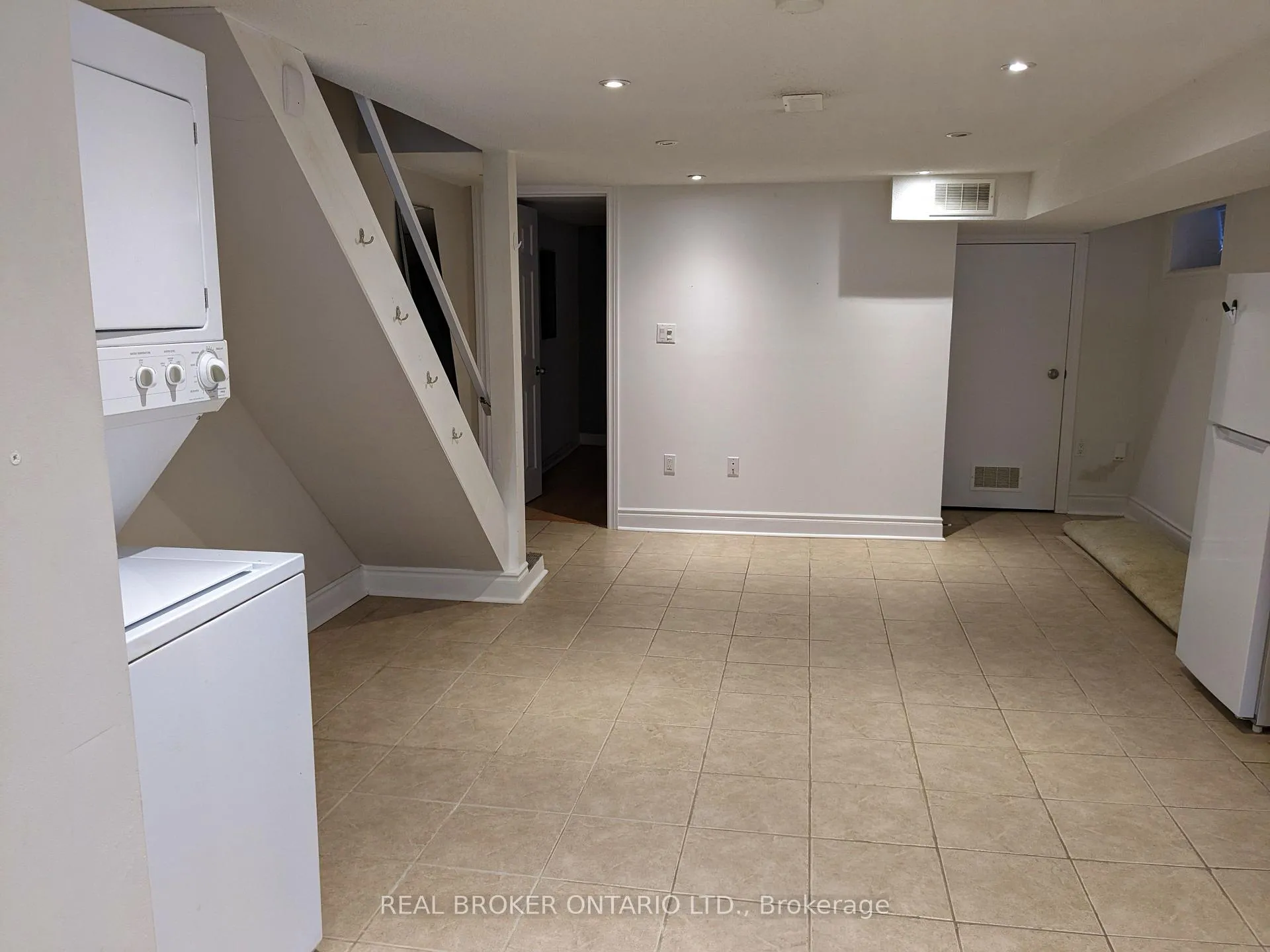 Photo 6 of Unit Lower, 48 Kingston Road, Toronto, Woodbine Corridor — HOMEH