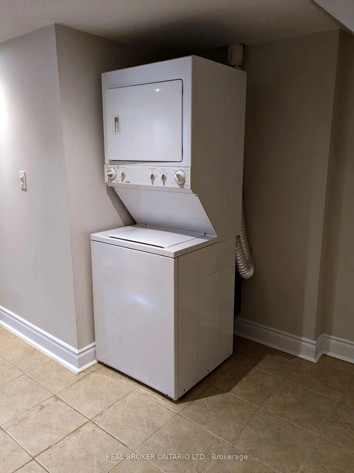 Photo 7 of Unit Lower, 48 Kingston Road, Toronto, Woodbine Corridor — HOMEH