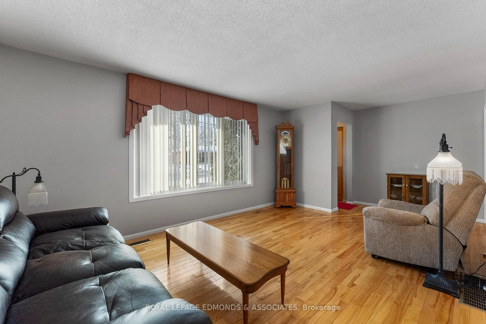 Photo 5 of 395 Chamberlain Street, Pembroke — HOMEH