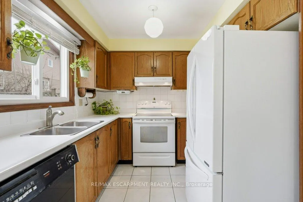 Photo 13 of 639 Rexford Drive, Hamilton, Randall — HOMEH