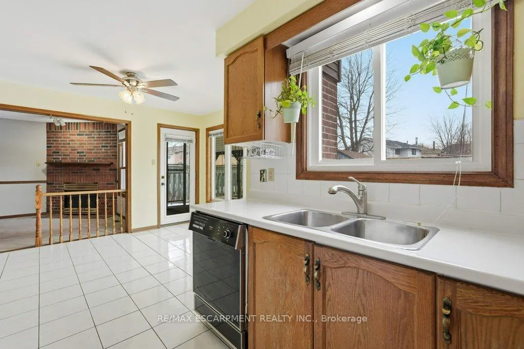 Photo 14 of 639 Rexford Drive, Hamilton, Randall — HOMEH