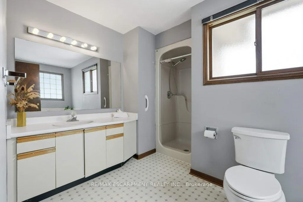 Photo 34 of 639 Rexford Drive, Hamilton, Randall — HOMEH