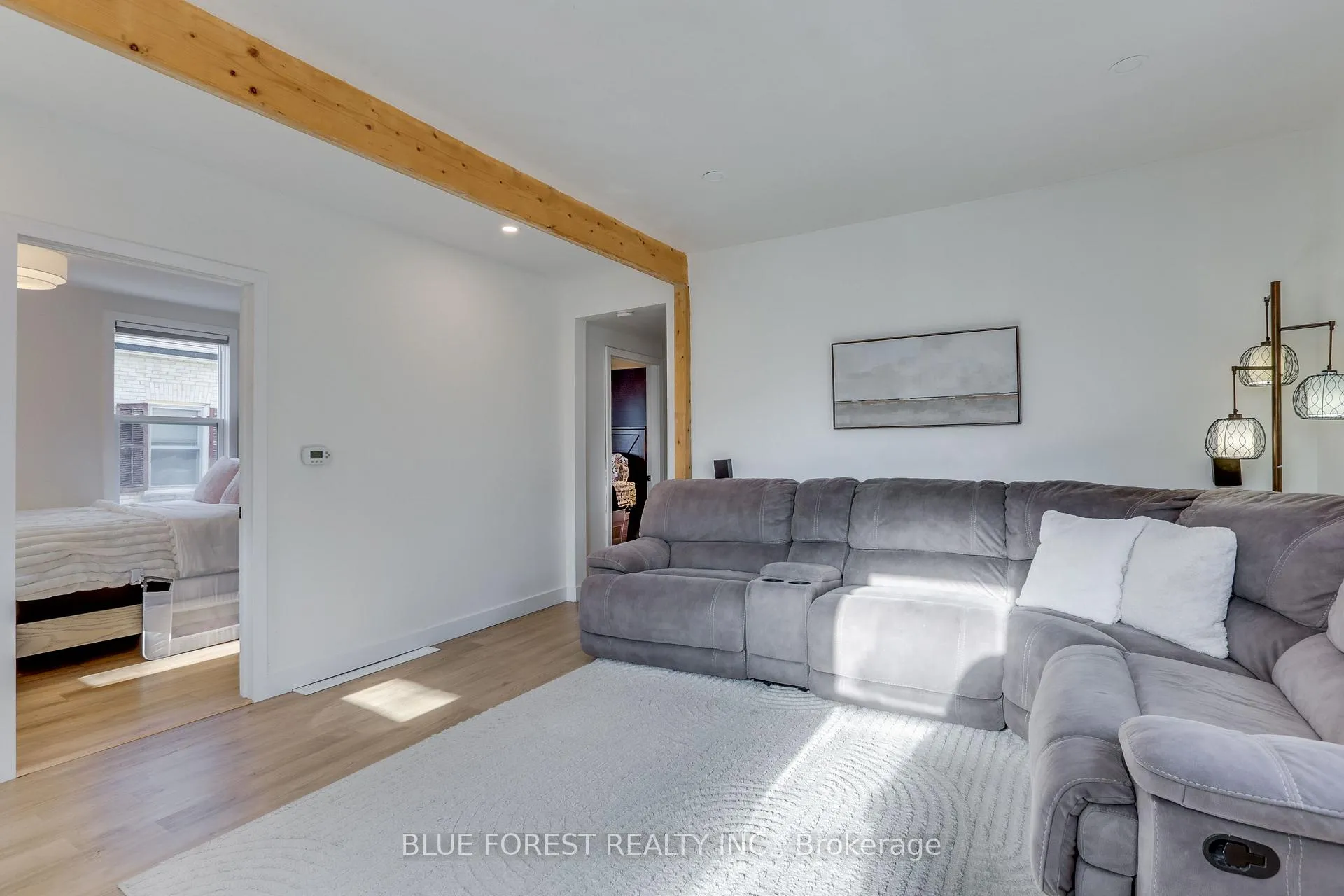 Photo 4 of 131 Emily Street, Strathroy-Caradoc, NW — HOMEH