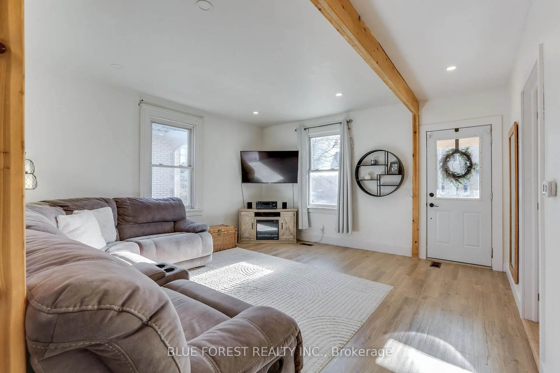 Photo 6 of 131 Emily Street, Strathroy-Caradoc, NW — HOMEH