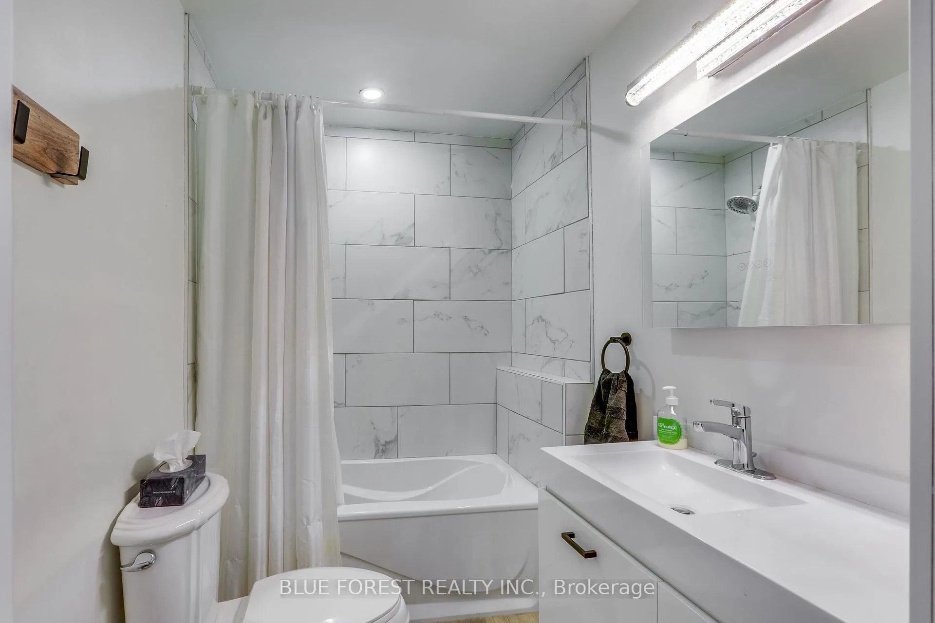 Photo 21 of 131 Emily Street, Strathroy-Caradoc, NW — HOMEH