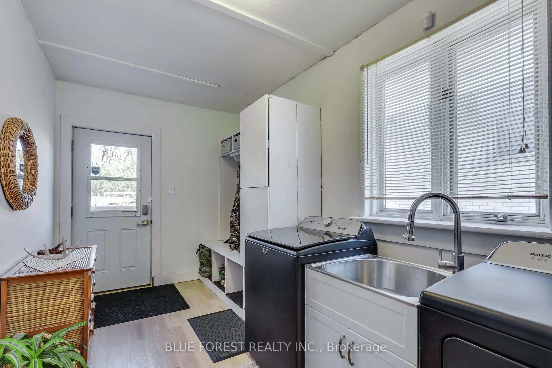 Photo 23 of 131 Emily Street, Strathroy-Caradoc, NW — HOMEH