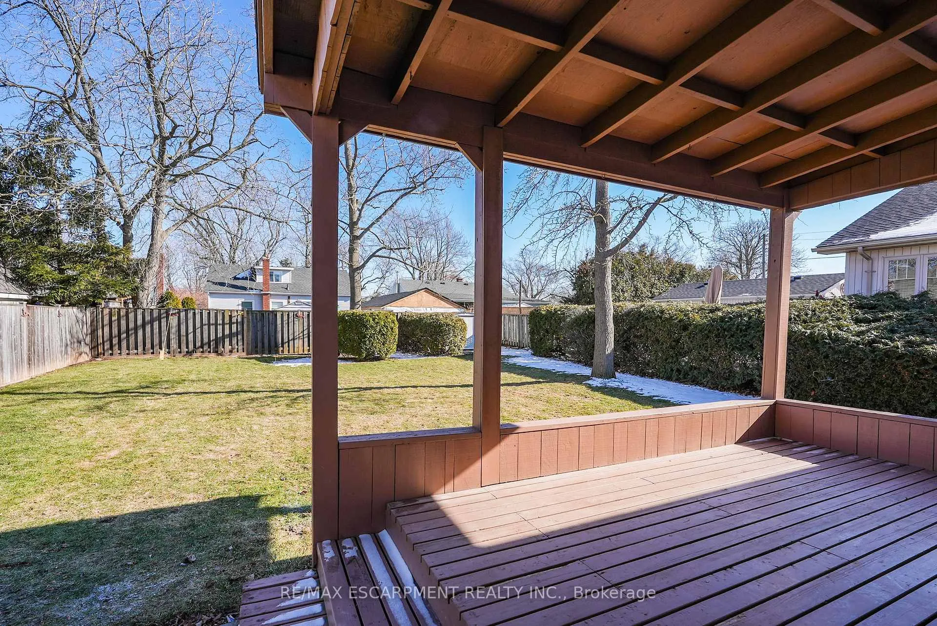 Photo 12 of 36 Lakeview Avenue, Grimsby, Grimsby Beach — HOMEH