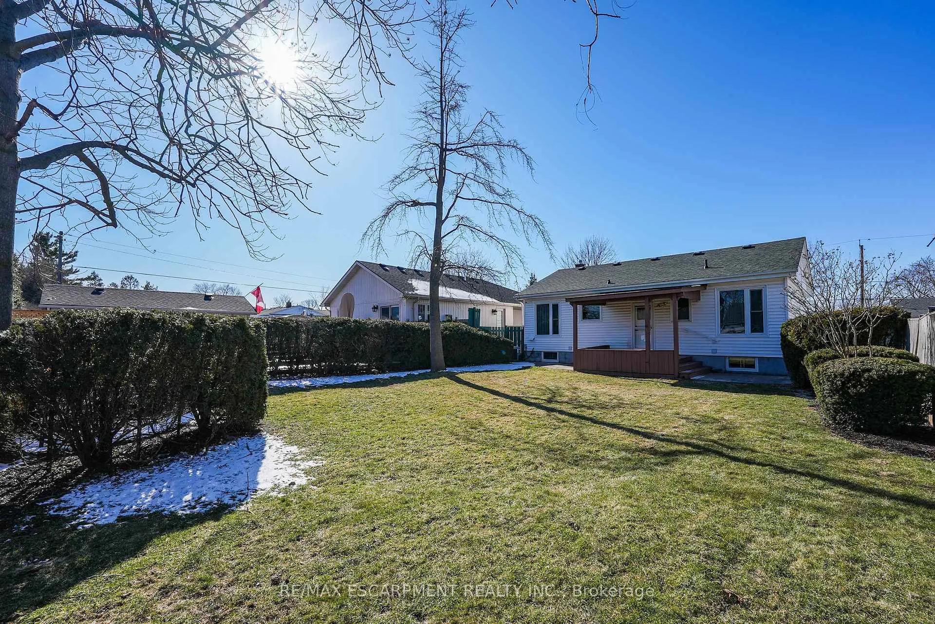 Photo 20 of 36 Lakeview Avenue, Grimsby, Grimsby Beach — HOMEH