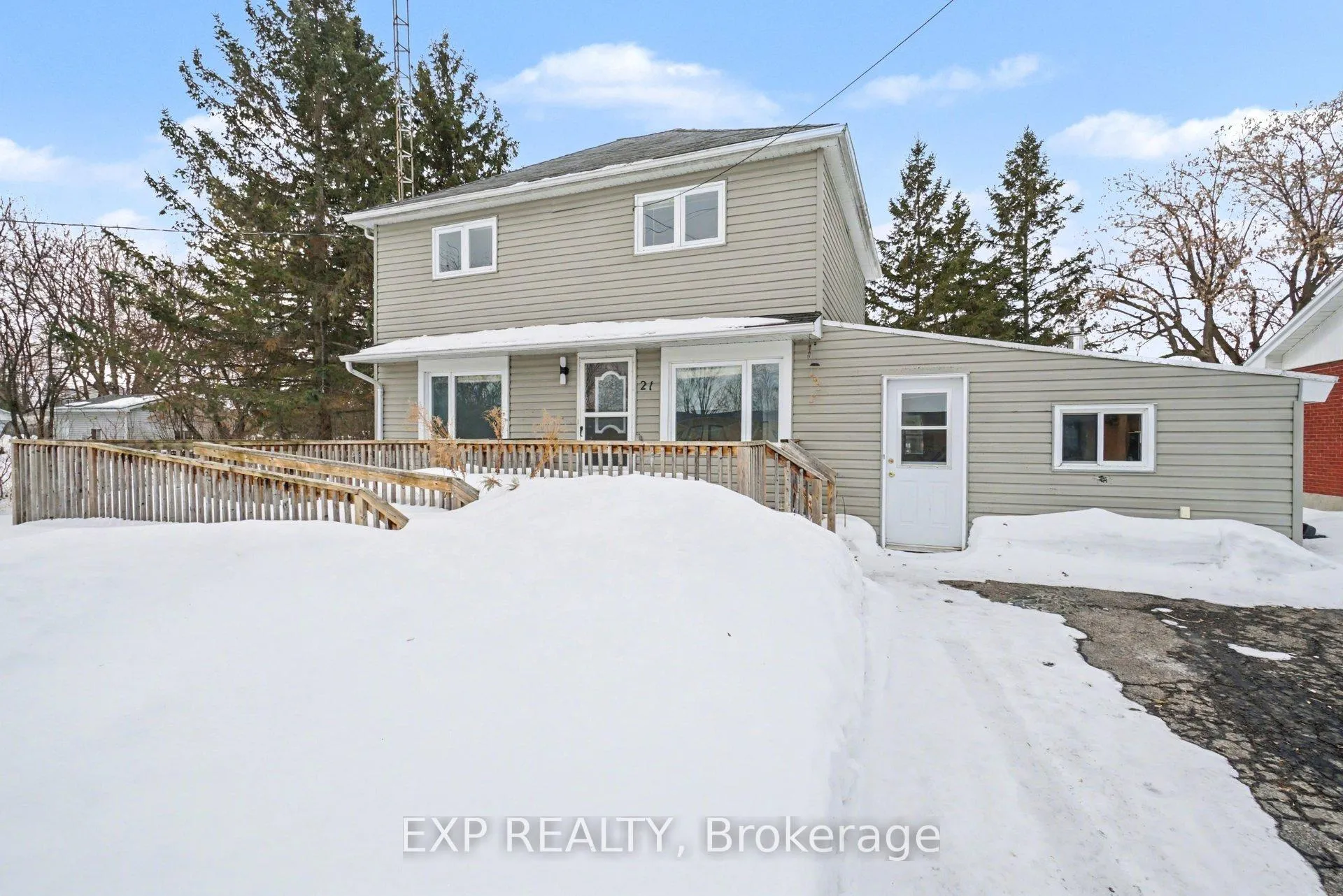 Photo 1 of 21 Fourth Street, North Stormont, North Stormont (Finch) Twp — HOMEH