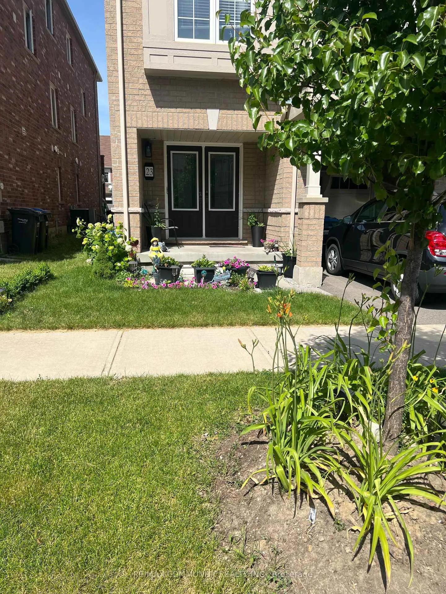 Photo 1 of 23 Francesco Street, Brampton, Northwest Brampton — HOMEH