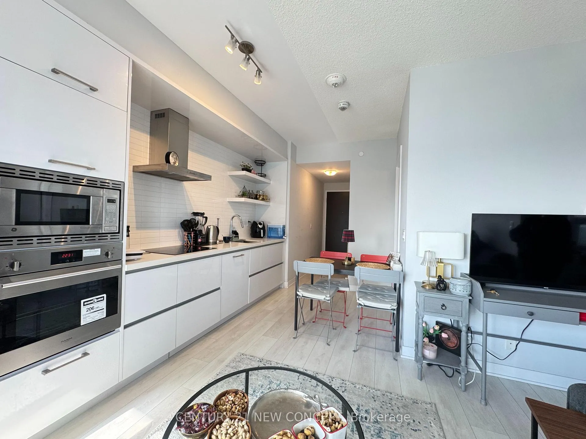 Photo 14 of Unit 4206, 2221 Yonge Street, Toronto, Mount Pleasant West — HOMEH