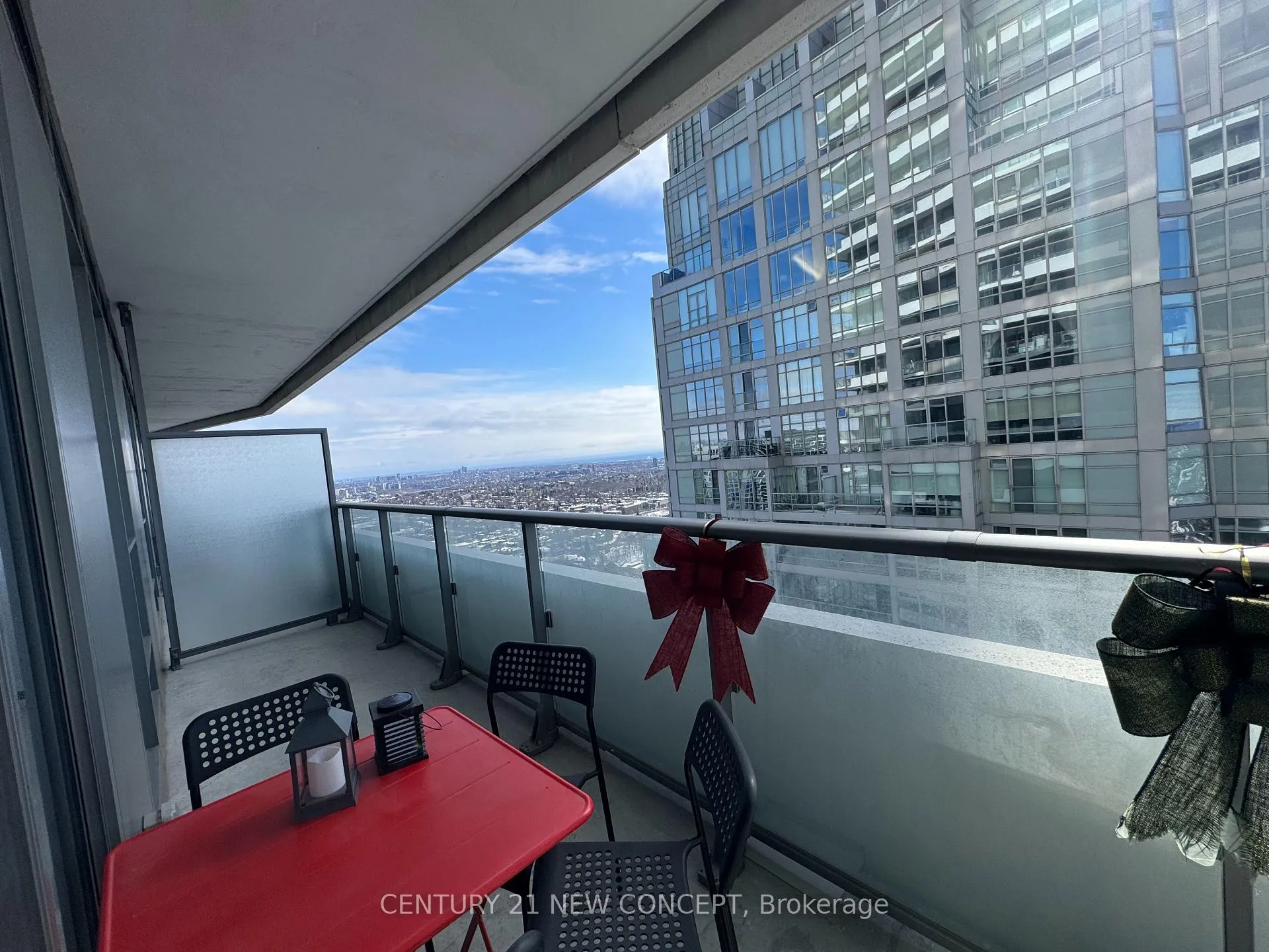Photo 19 of Unit 4206, 2221 Yonge Street, Toronto, Mount Pleasant West — HOMEH