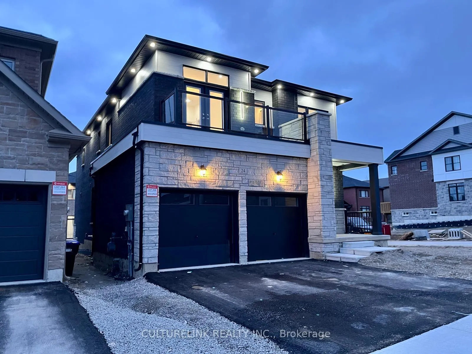 Photo 3 of 24 Daffodil Road, Springwater, Midhurst — HOMEH