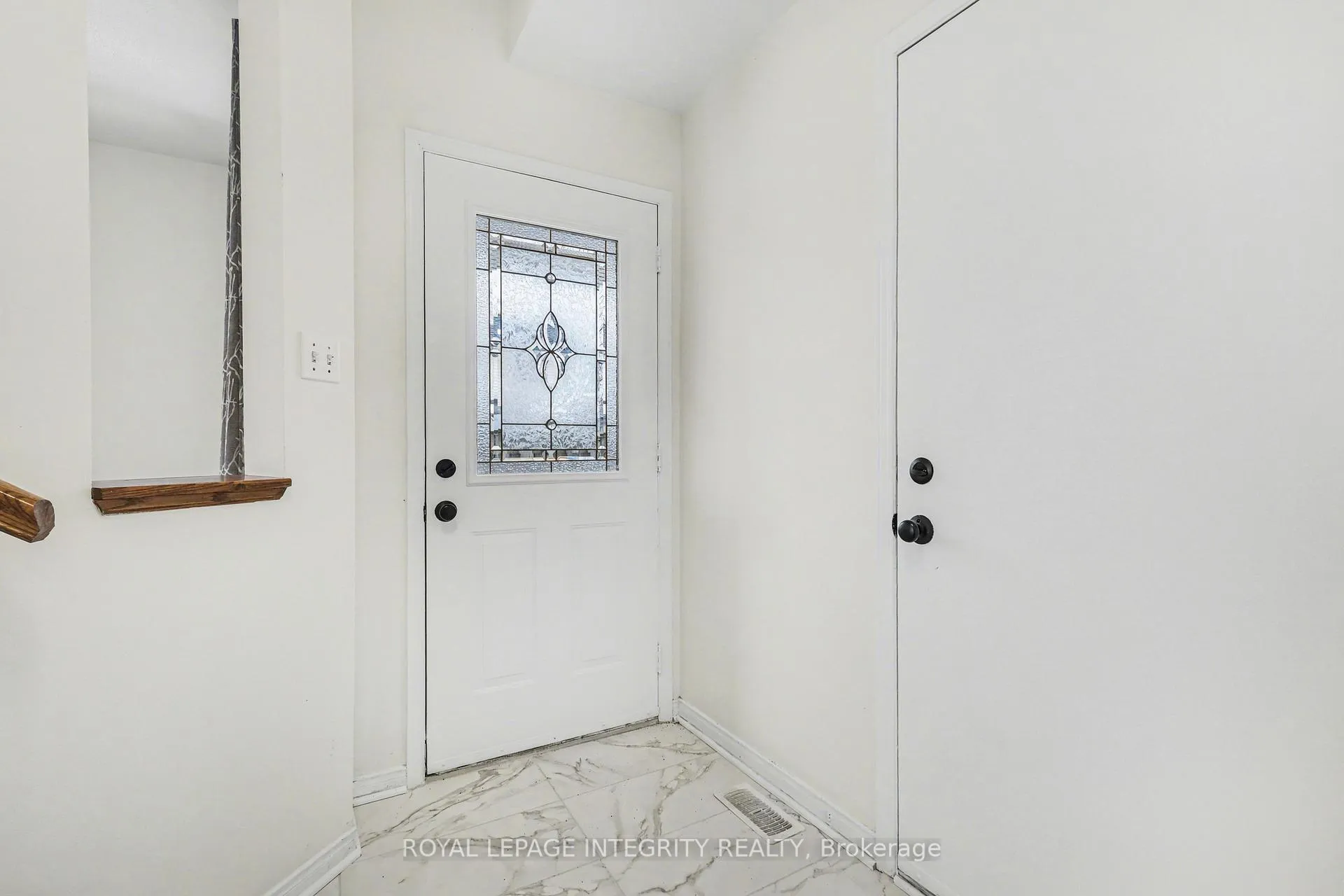 Photo 3 of 77 Daventry Crescent, Ottawa, Barrhaven - Longfields — HOMEH