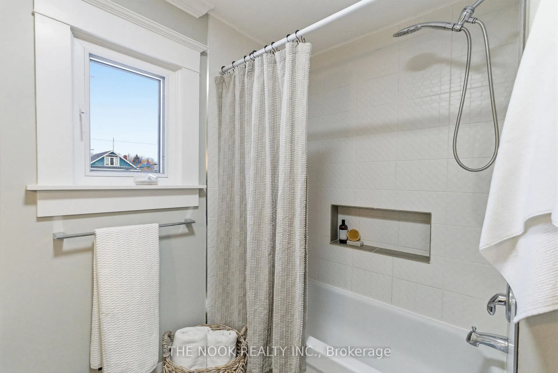 Photo 36 of 460 Masson Street, Oshawa, O'Neill — HOMEH