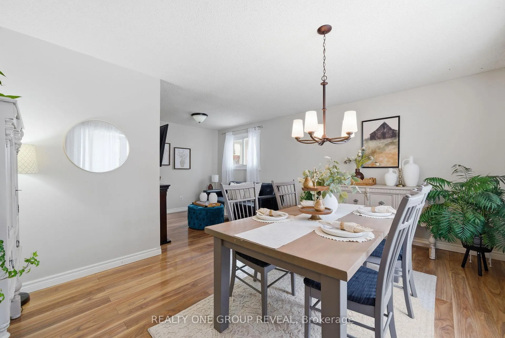 Photo 9 of 170 Seneca Avenue, Oshawa, Samac — HOMEH