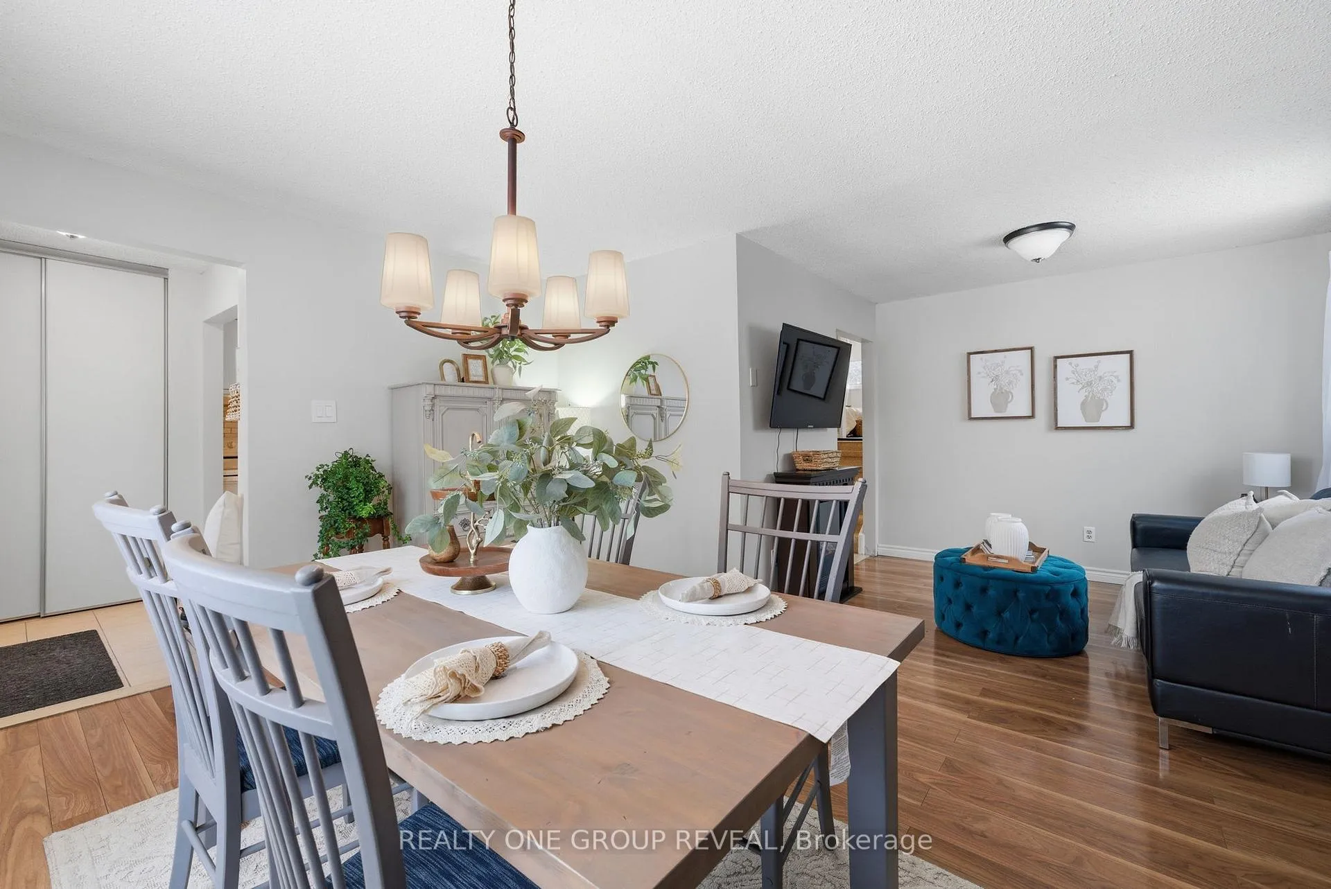 Photo 12 of 170 Seneca Avenue, Oshawa, Samac — HOMEH