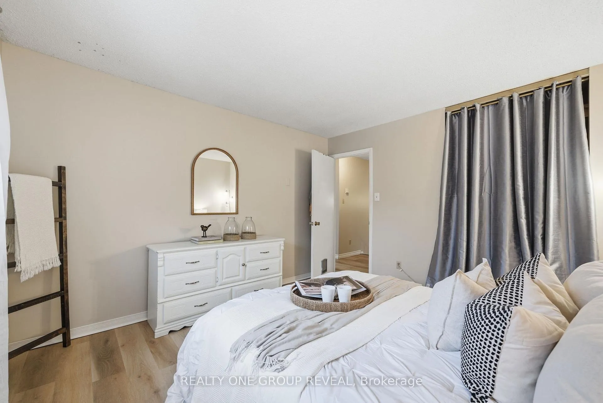 Photo 22 of 170 Seneca Avenue, Oshawa, Samac — HOMEH