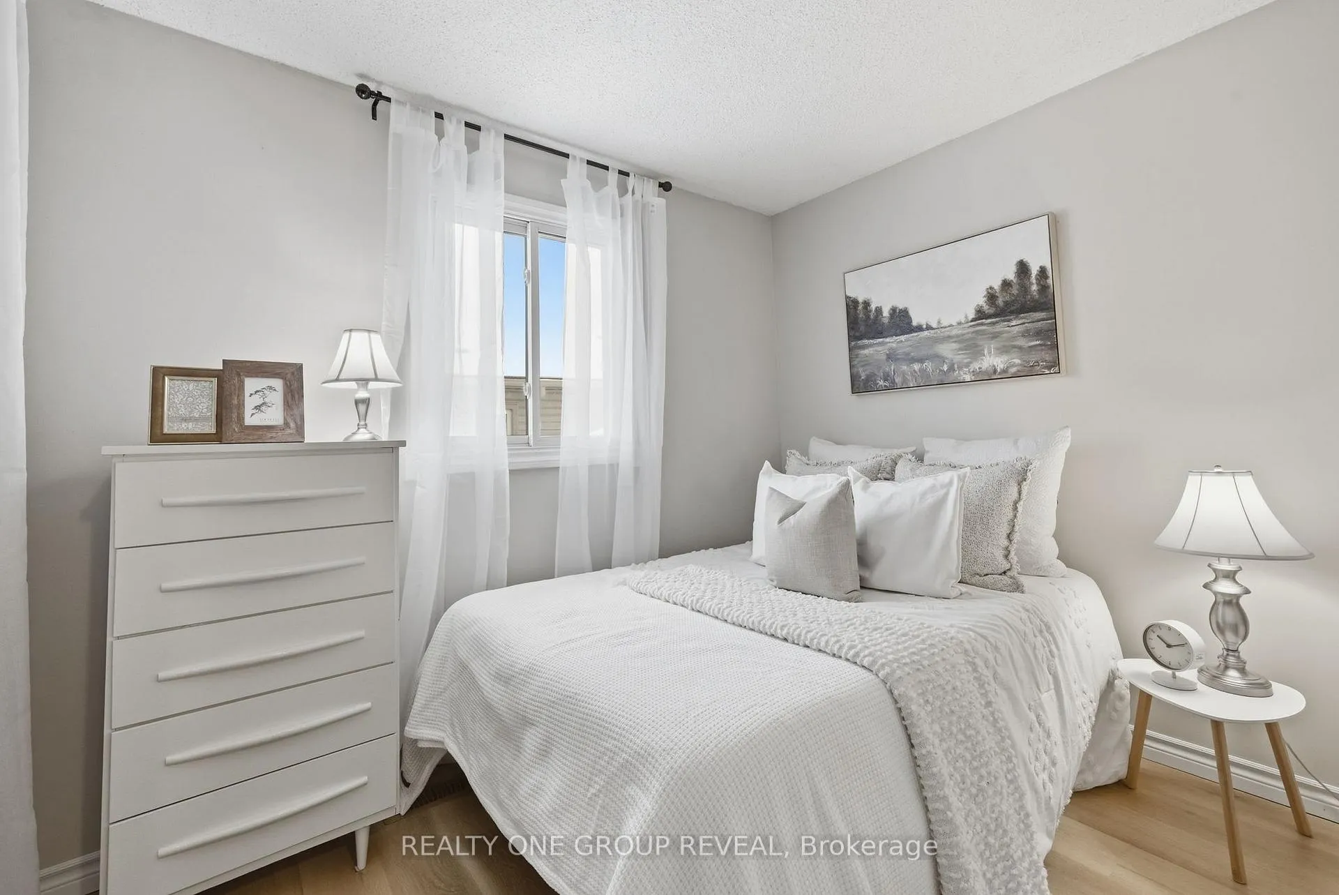 Photo 23 of 170 Seneca Avenue, Oshawa, Samac — HOMEH