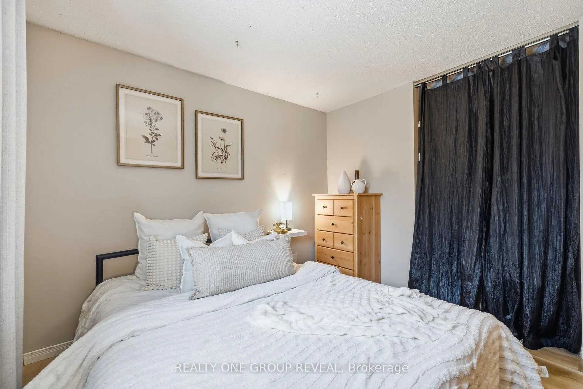 Photo 26 of 170 Seneca Avenue, Oshawa, Samac — HOMEH