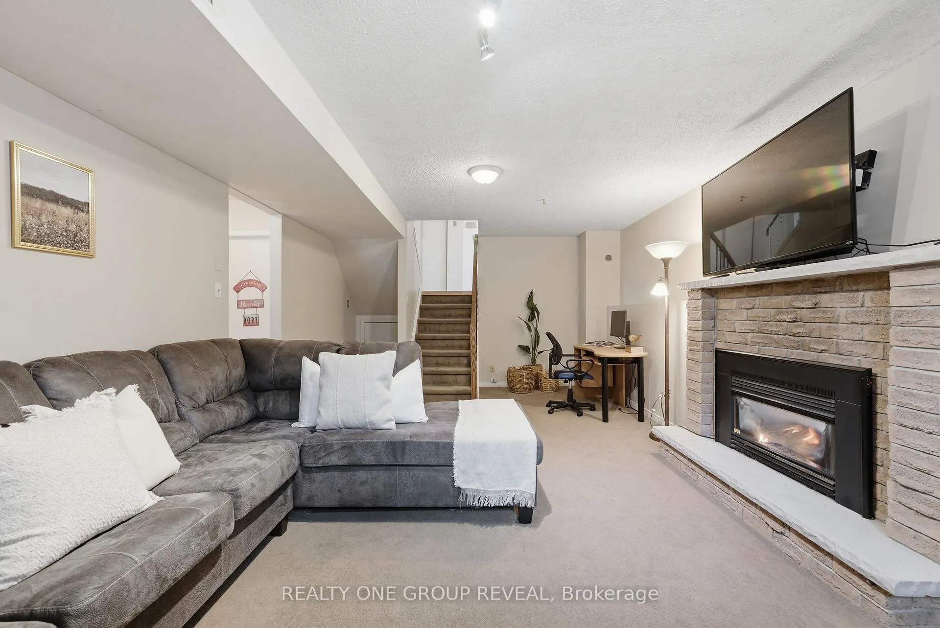 Photo 31 of 170 Seneca Avenue, Oshawa, Samac — HOMEH